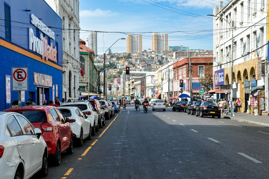 valparaiso hillside houses